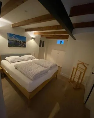 Blrk 285 Bed & Breakfast *